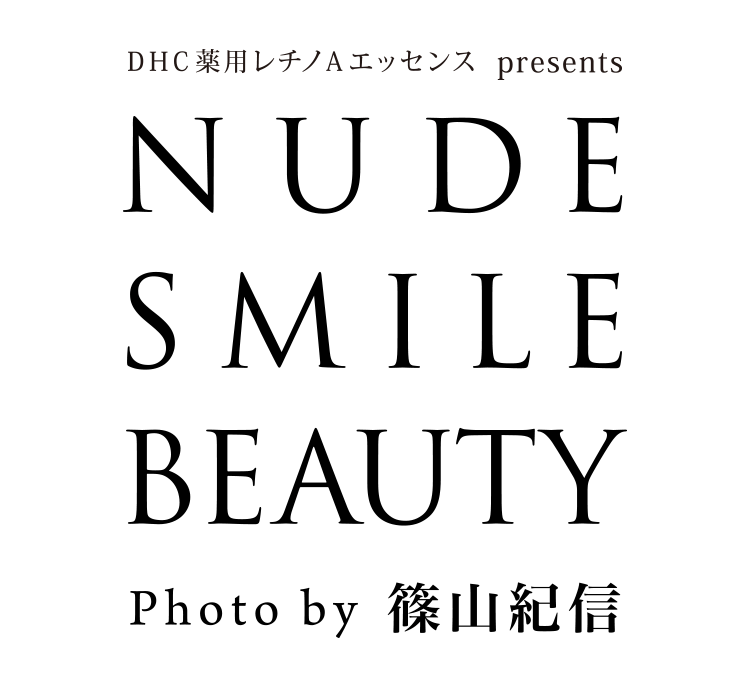 NUDE SMILE BEAUTY Photo by 篠山紀信